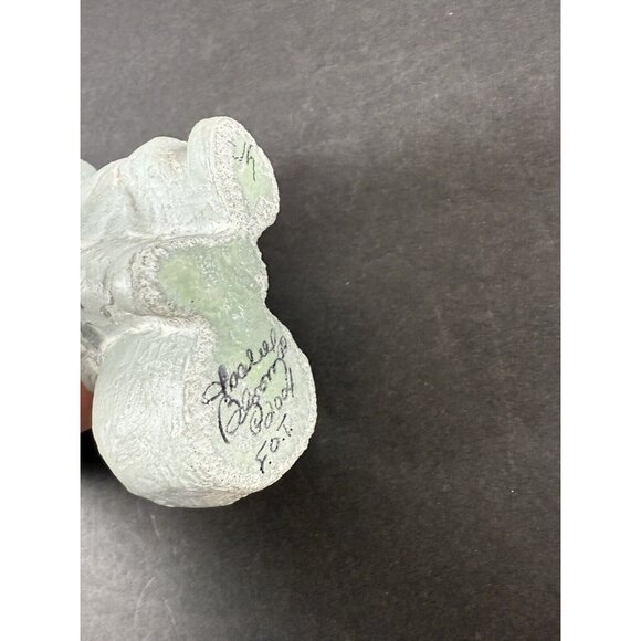 Isabel Bloom Hushing Sneaking Santa W/ Toy Sack Retired 2004 Christmas Figurine - Picture 5 of 7